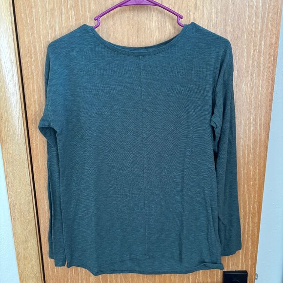 St.Tropez West Tops - St Tropez West green long sleeve women’s small shirt